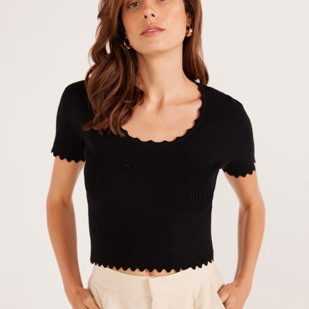 Scoop Neck Ribbed Top